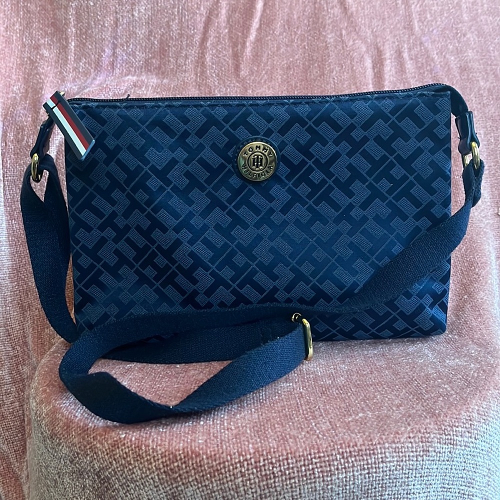 Tommy Hilfiger Crossbody Slim Bag Adjustable